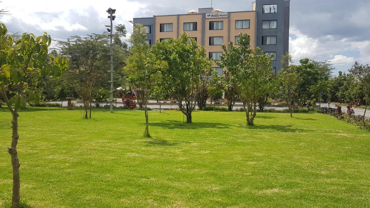 Peaks Hotel Nanyuki Exterior photo